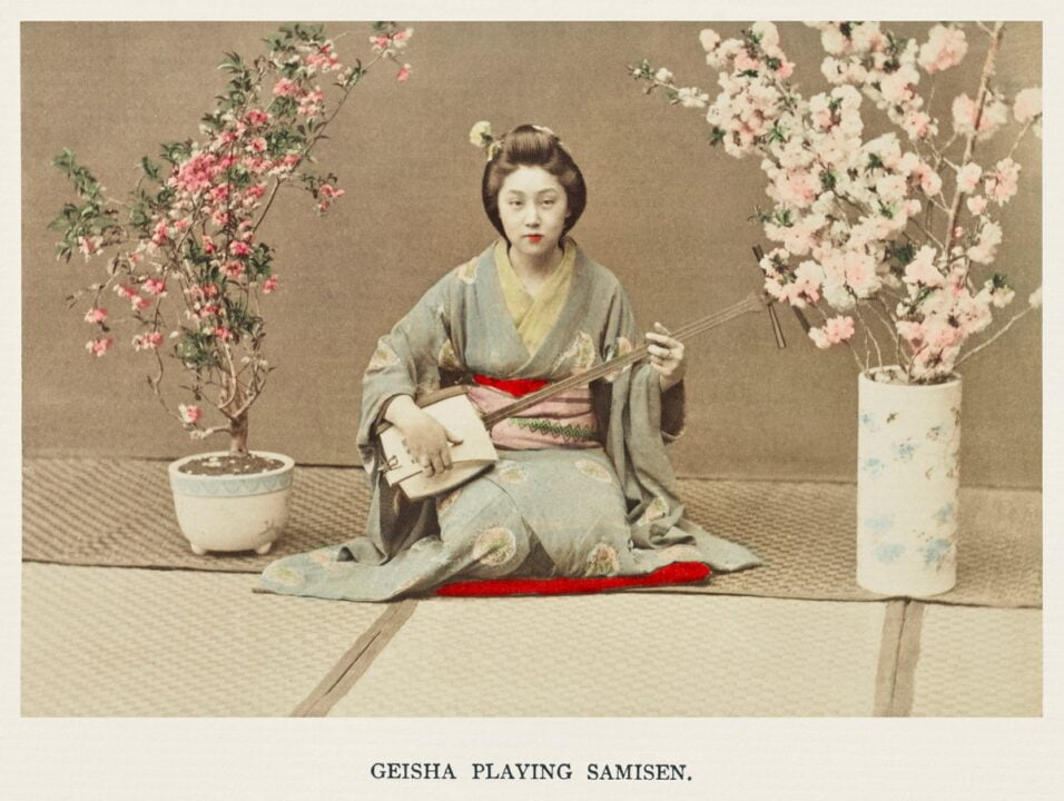 Contemplative poetry 4 Geisha Playing Samisen, hand–colored albumen silver print from Japan. Described and Illustrated by the Japanese (1897) by Kazumasa Ogawa.